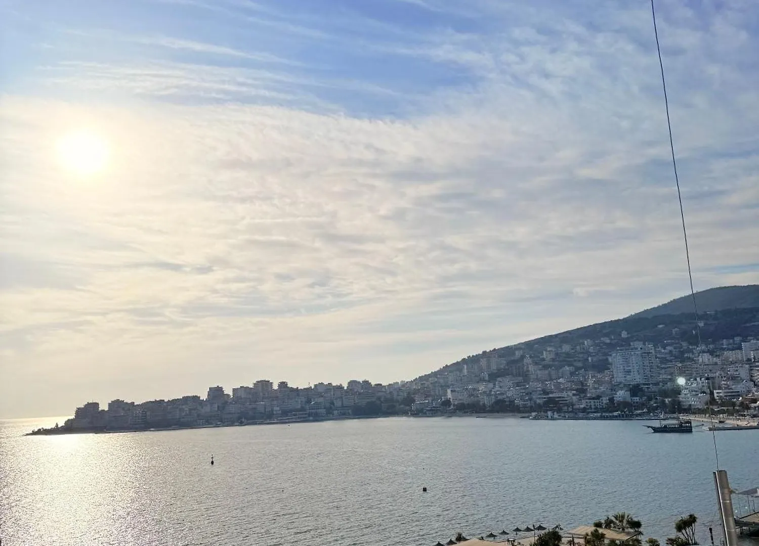 Stunning Two Bedrooms Apartment Steps From The Beach ساراندا
